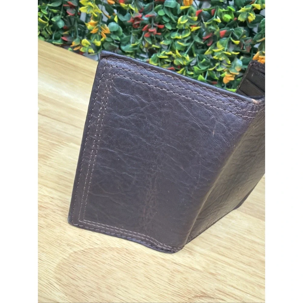 Ariat Men's Premium Leather Solid Dark Brown Trifold Wallet Excellent Used Cond.